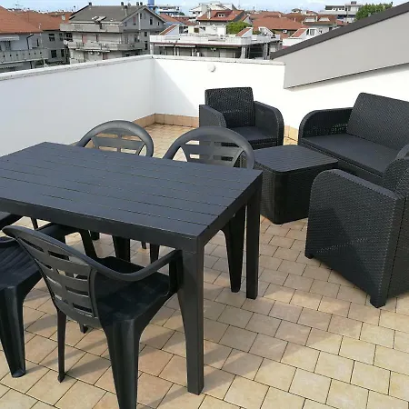 La Terrazza Sul Mare *